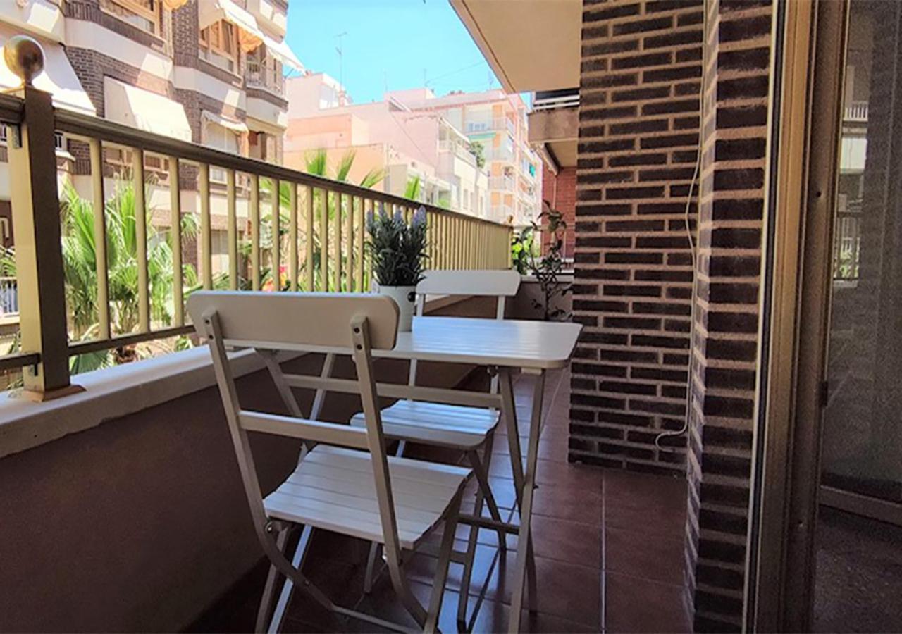Piso Centro Ciudad Club Nautico Lejlighed Torrevieja Eksteriør billede